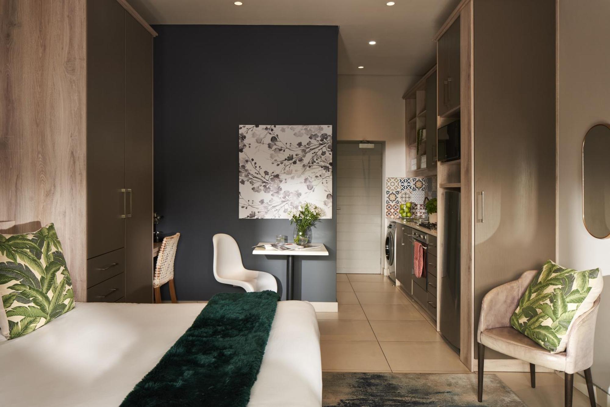 The Den Apartments By Raw Africa Collection Στέλενμπος Εξωτερικό φωτογραφία